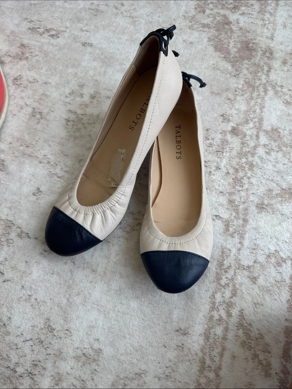 Talbot’s Slip-On Round Toe Drawstring flats Shoes